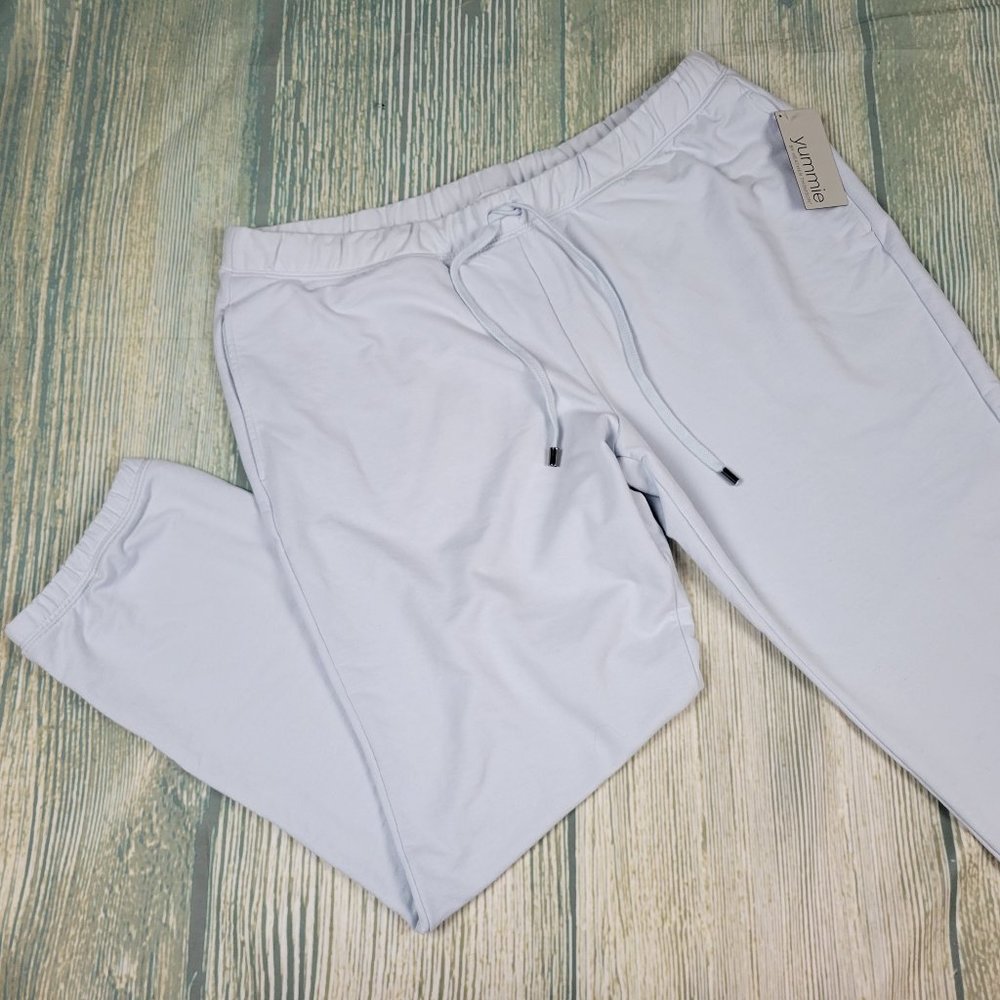 New YUMMIE by HEATHER THOMSON sweatpants
